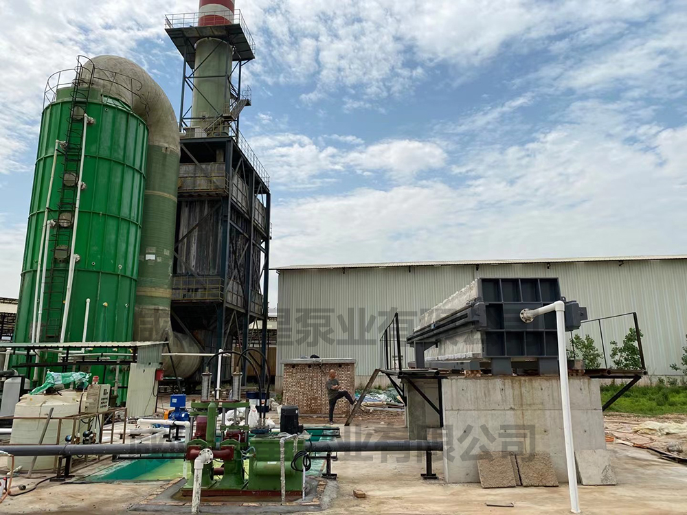 咸陽華星泵業(yè)生產(chǎn)的柱塞泥漿泵在磚廠使用現(xiàn)場(chǎng) 磚廠用壓濾機(jī)客戶現(xiàn)場(chǎng)2